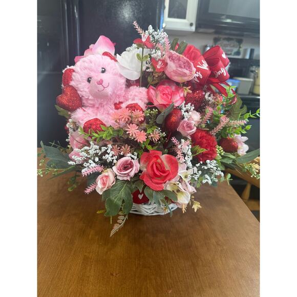 Valentines Day Floral Centerpiece Handcrafted Home Decor, Gift Basket - Picture 1 of 9